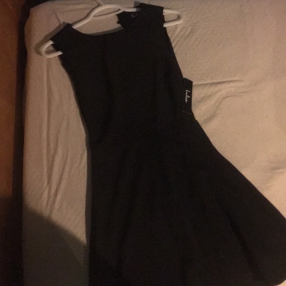 Black mid thigh length dress NEVER WORN